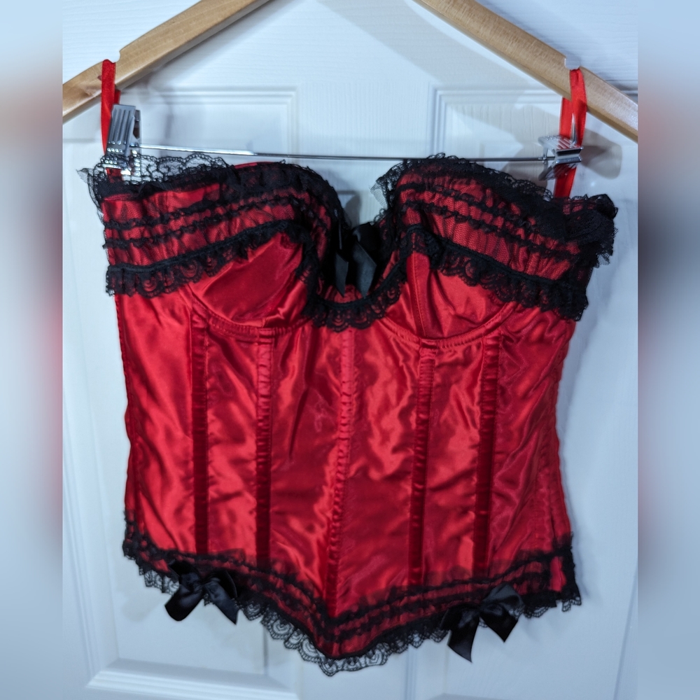 Red & black lace up corset bustier size XL
